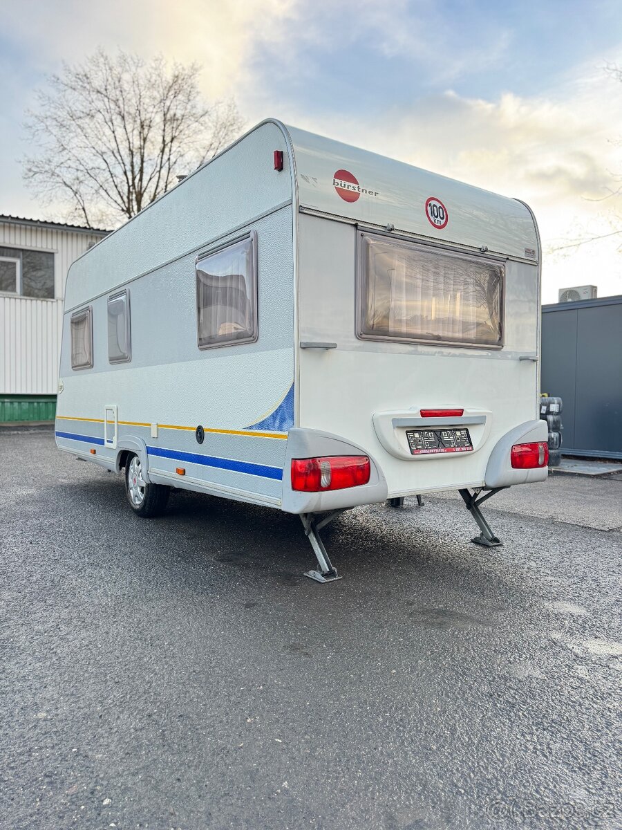 Bürstner FUN 435 TK ~ Pevná postel - 3