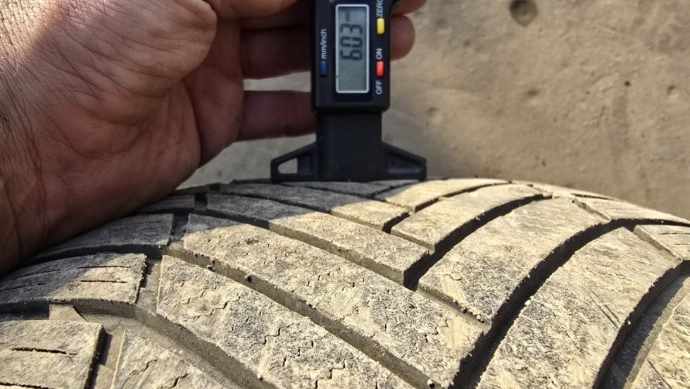 Zimní pneumatika 245/45/19 Imperial - 3