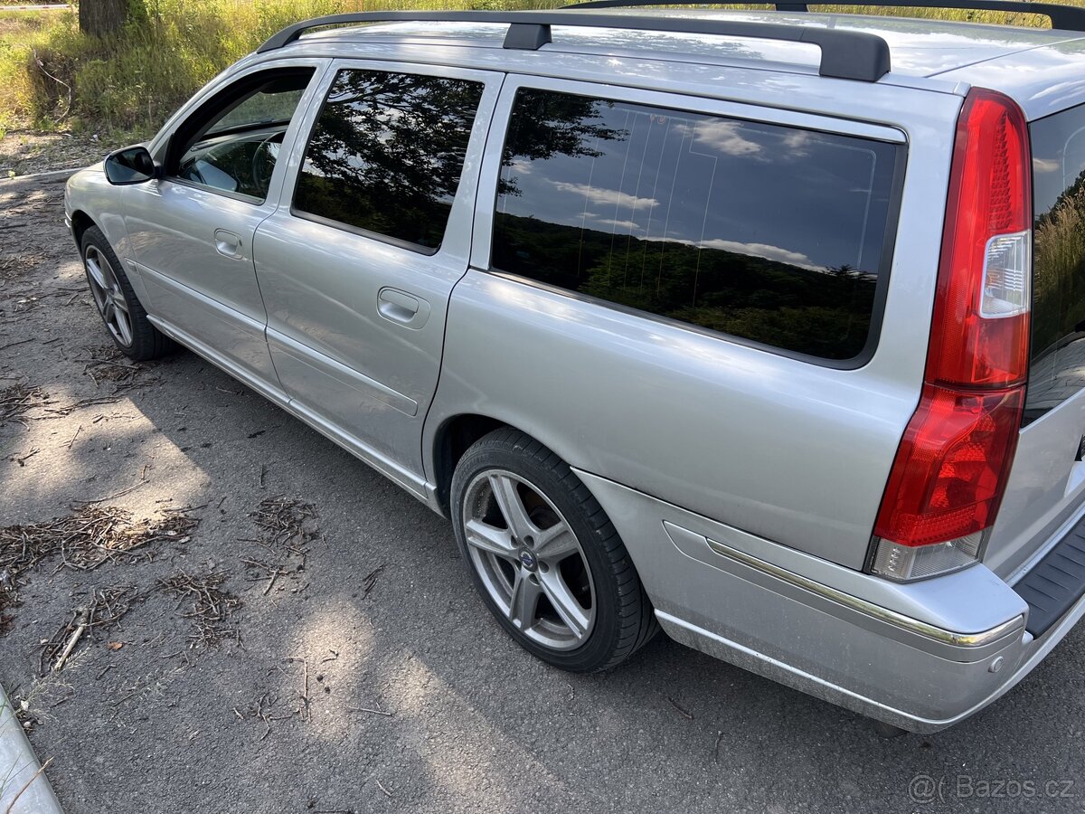 Volvo V70 D5 120kw ND - 3