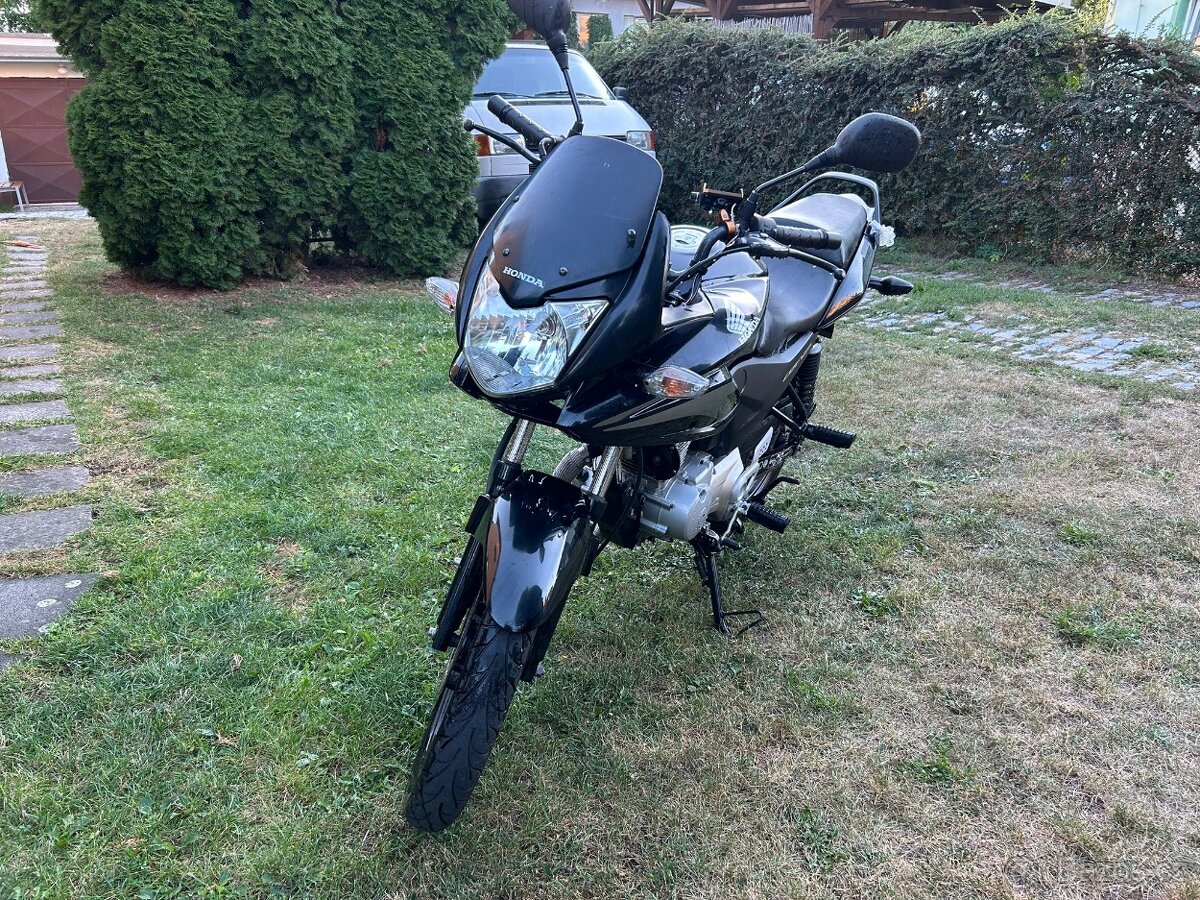 HONDA CBF 125 - 3