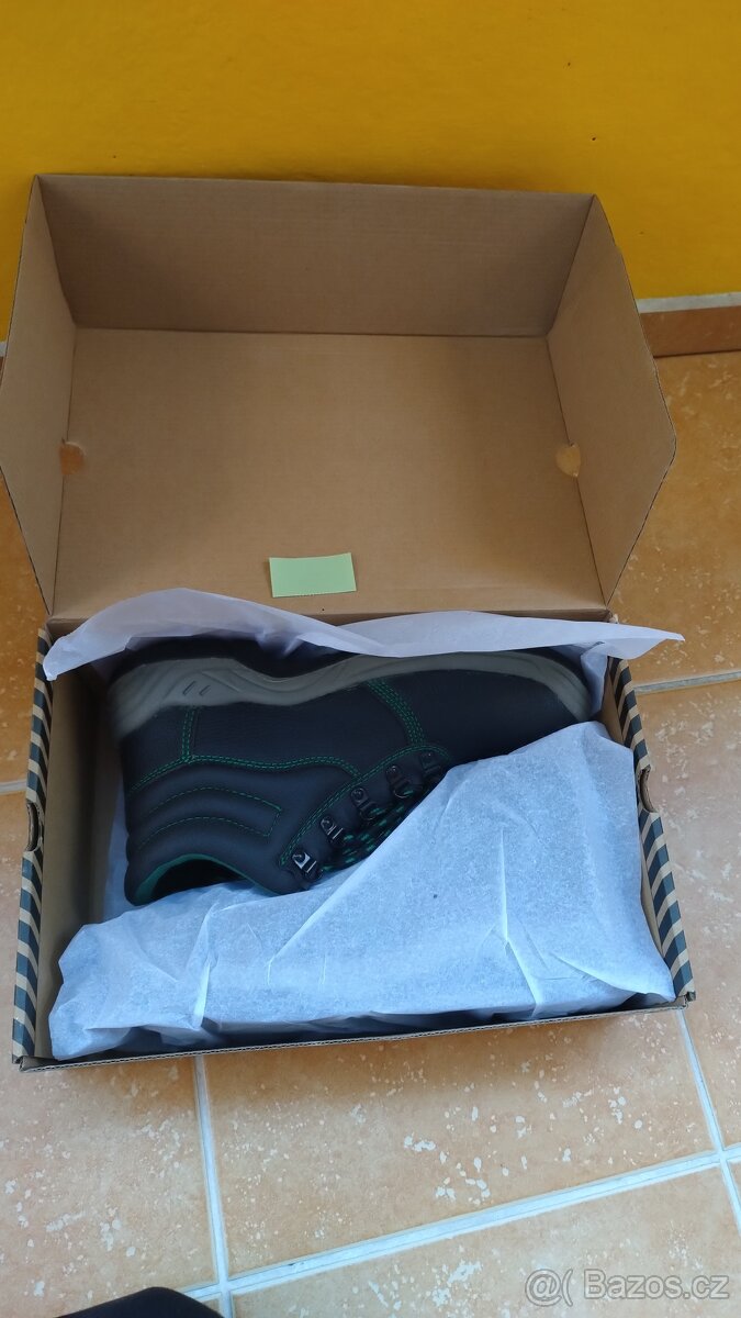 Prodám pánskou pracovní obuv - 3