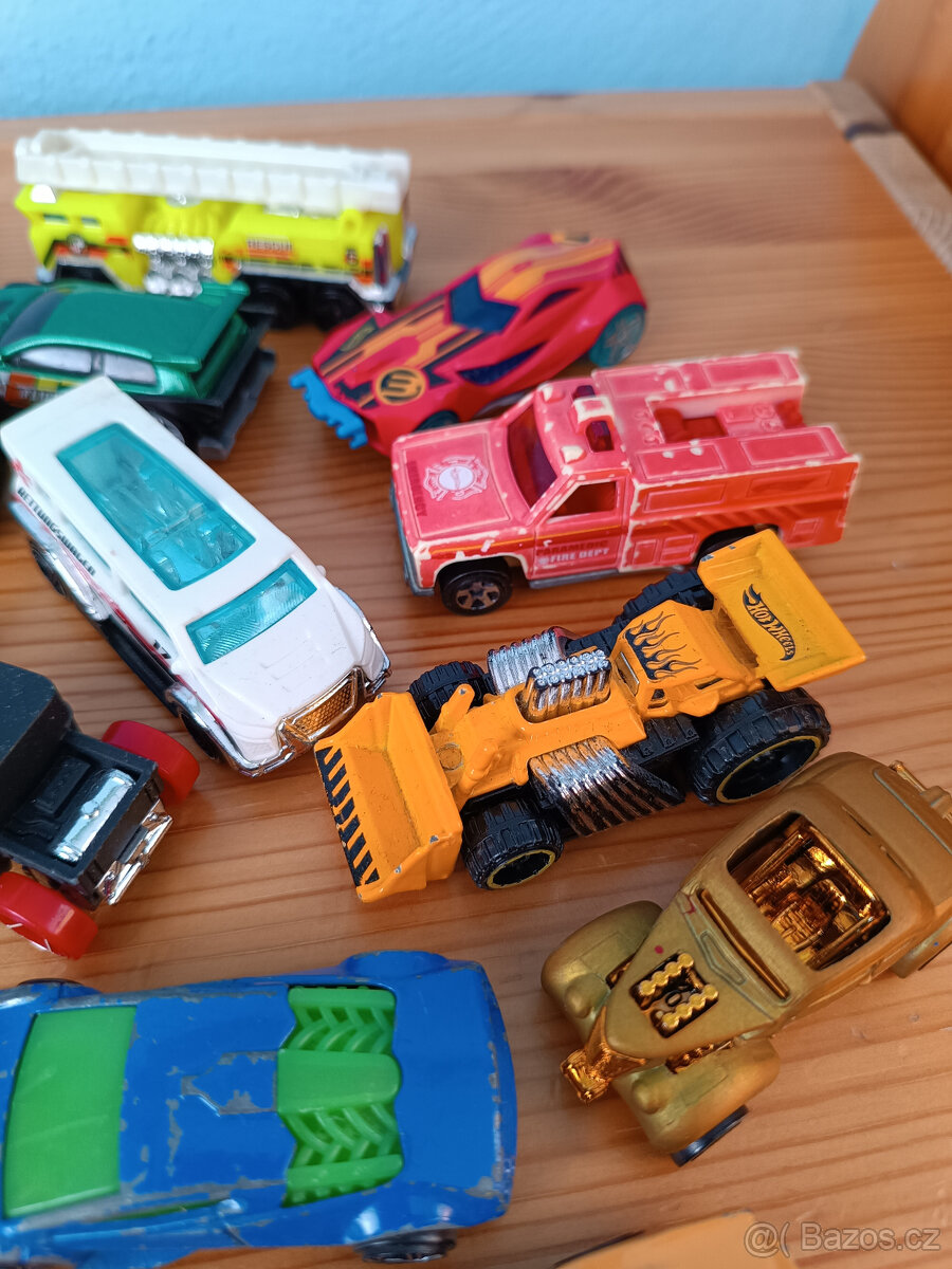 Autíčka HOT WHEELS, - 3