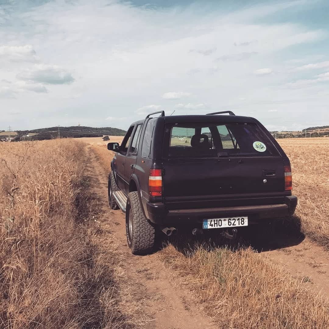 Opel Frontera A 2.2 benzín - 3