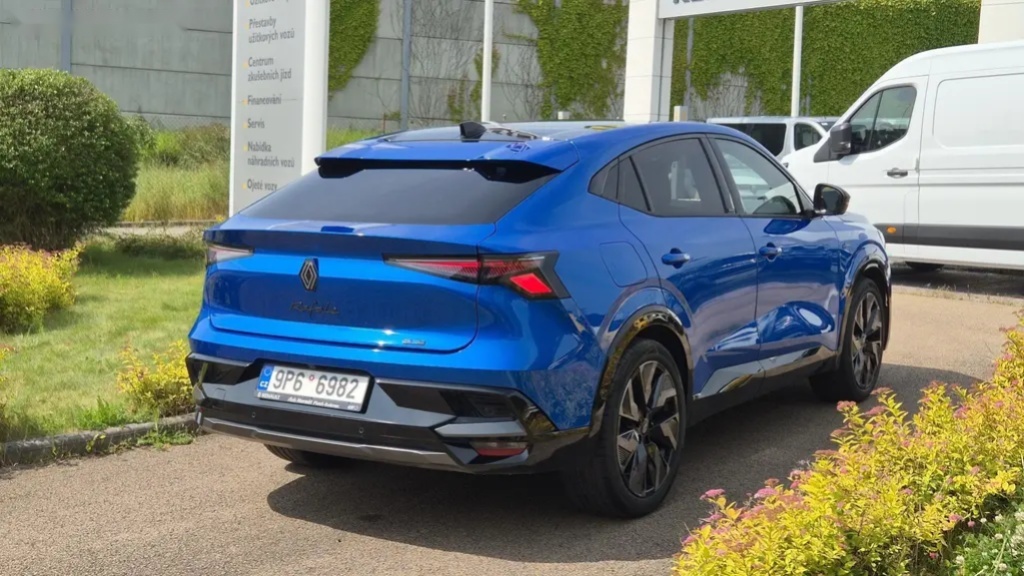 Renault Rafale, esprit Alpine hybrid ETech 200 - 3