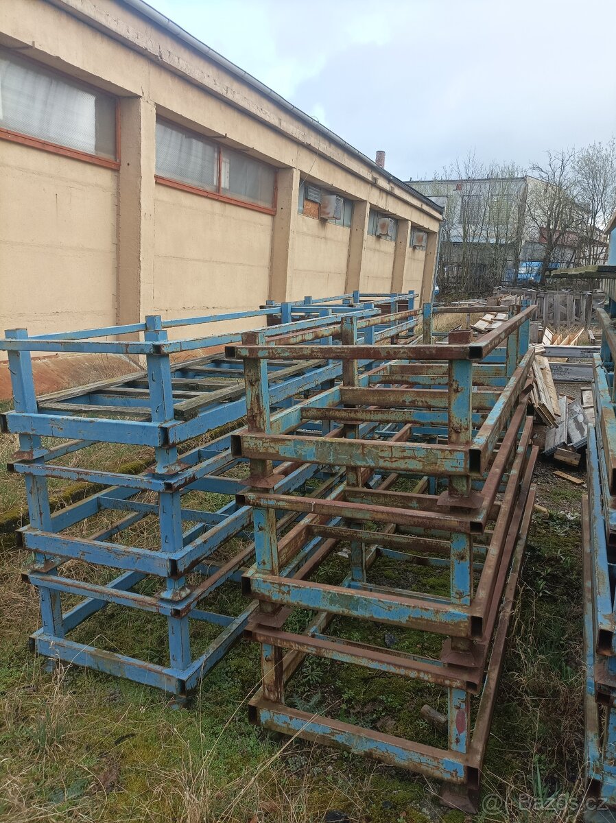 Paletové regály stohovatelné - 3