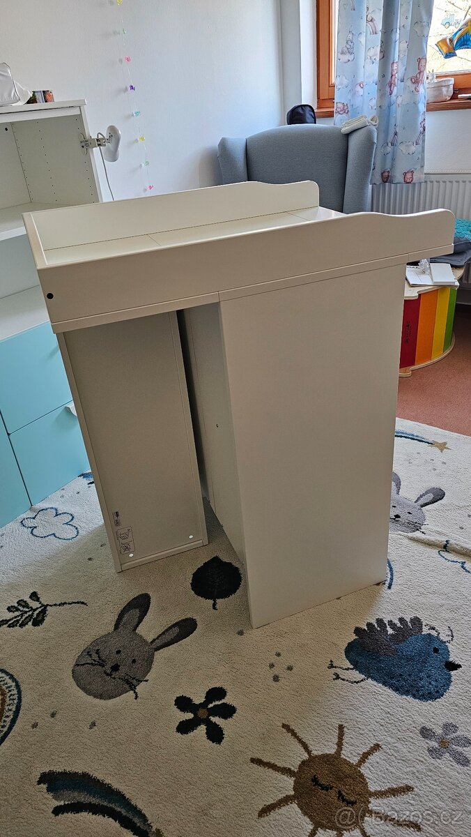 Přebalovací pult / knihovna IKEA SMÅGÖRA - 3
