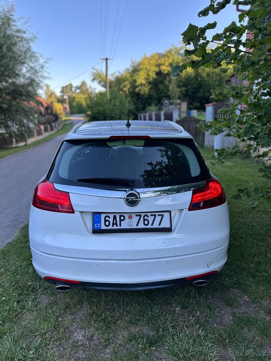 Prodává se Opel Insignia, rok výroby 2013 - 3