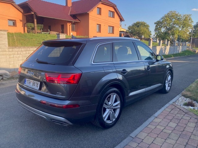 AUDI Q7 3.0 TD S-Line - 3