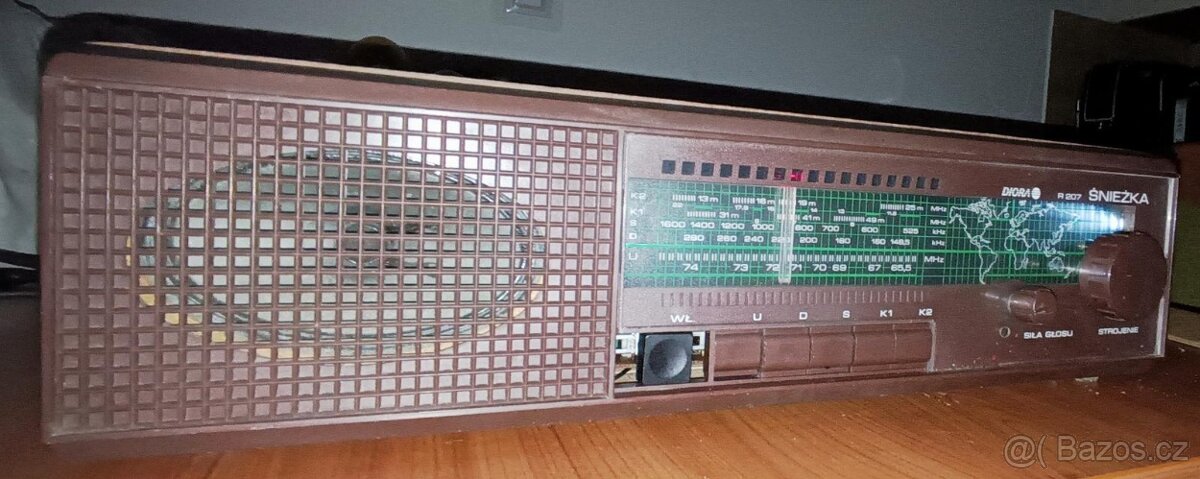 Retro stolní mono rádio Diora Sniežka R207 - 198ž - 3