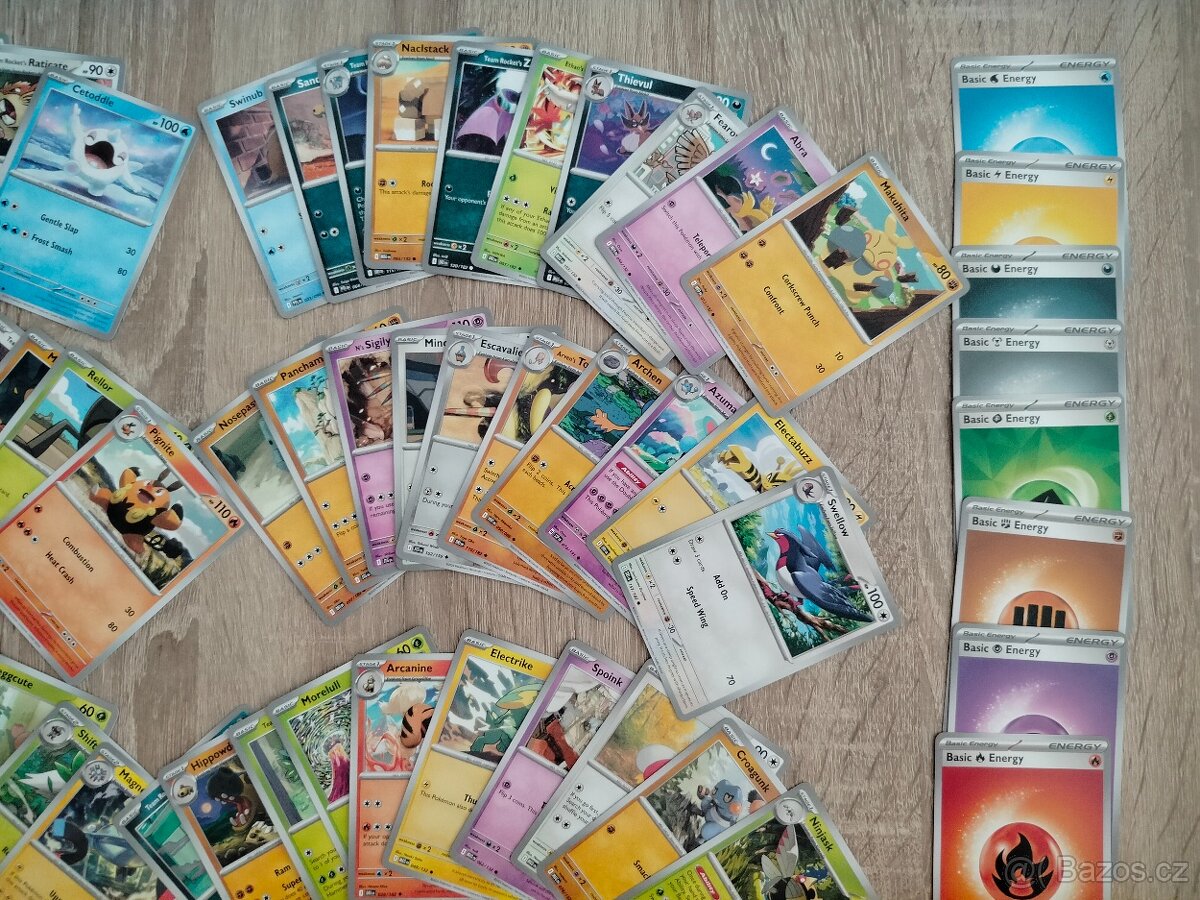 Pokémon karty originál, 100ks + krabička Charizard - 3