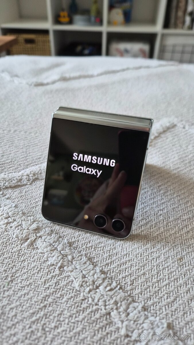 Samsunng Z flip 5 - 3