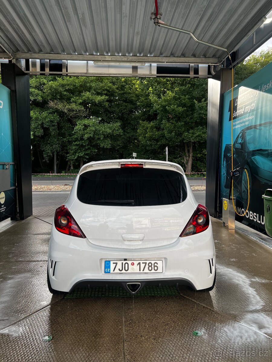 Opel Corsa D OPC - 3