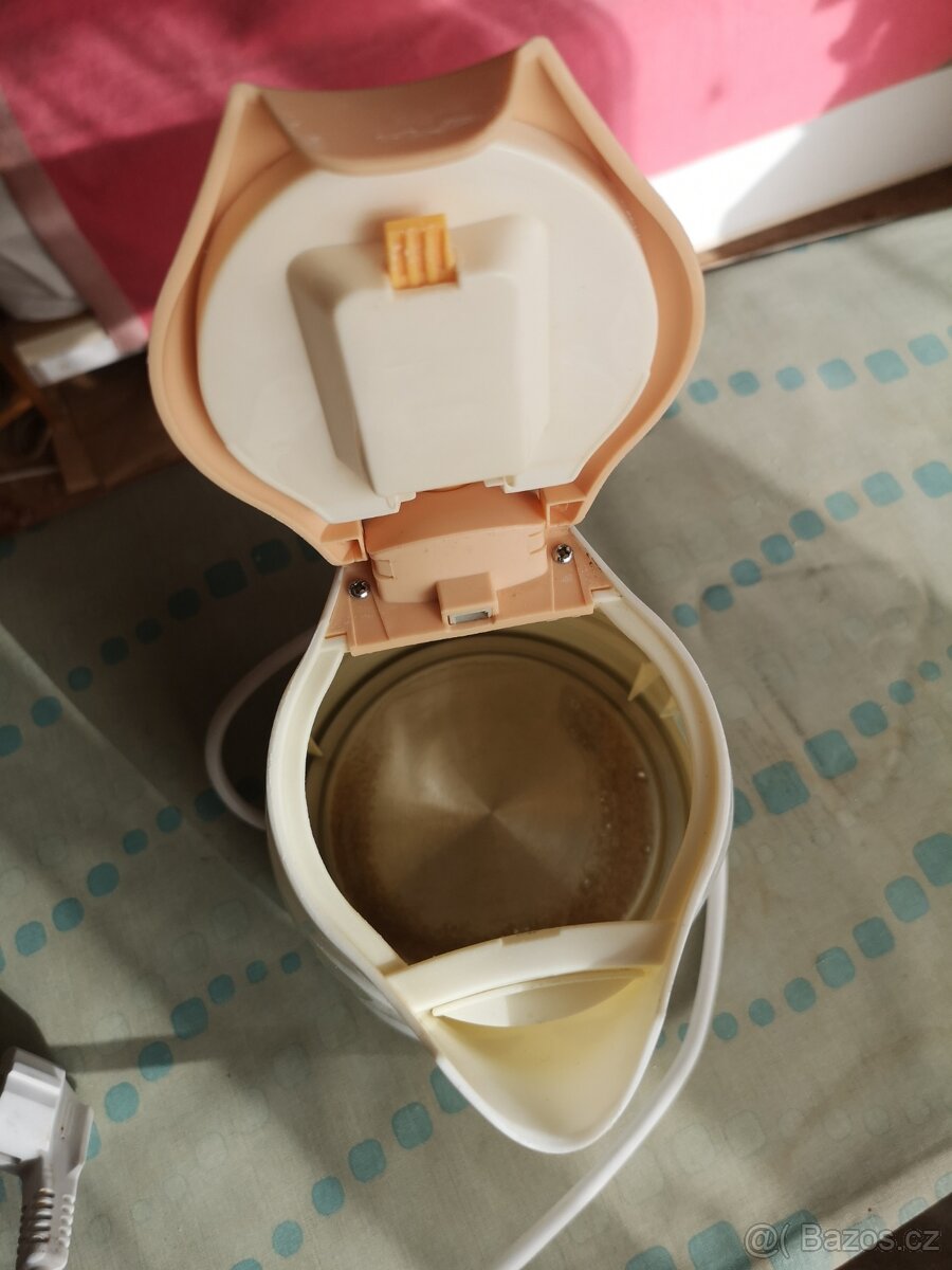 Rychlovarná konvice Sencor 2000W - 3