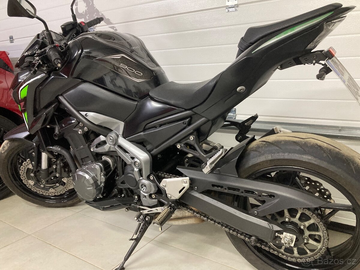Kawasaki Z900 - 3