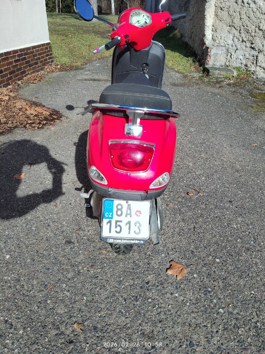 Vespa LX50 - 3