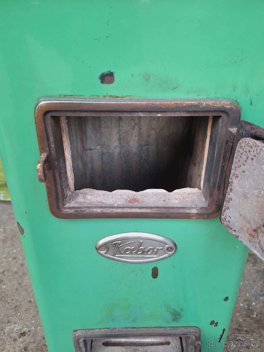 Prodám stará kamna Kabor - 3