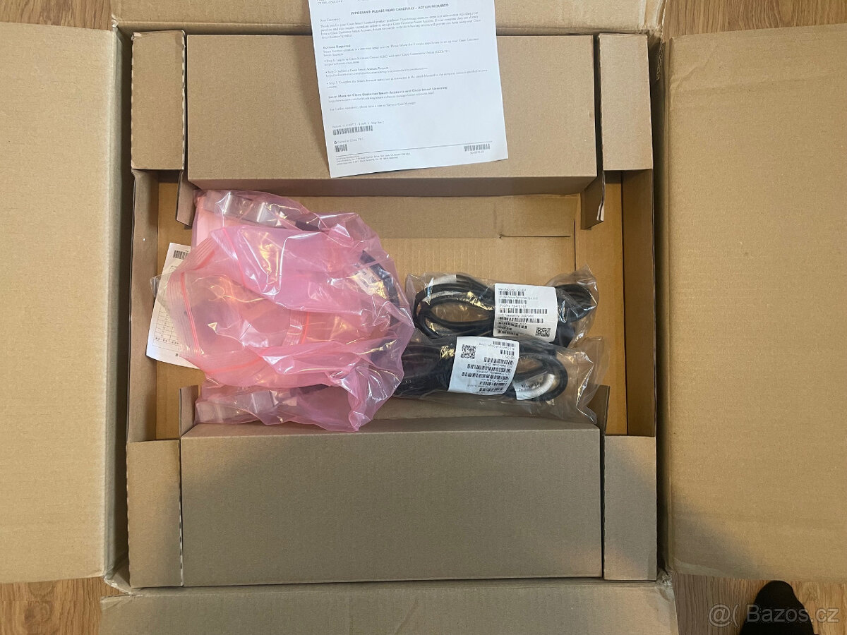 Cisco Catalyst C9300L-48P-4X-E - 2kusy - 3