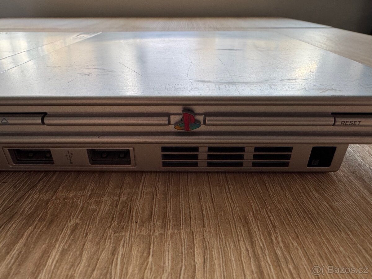 PS2 Slim s příslušenstvím - 3