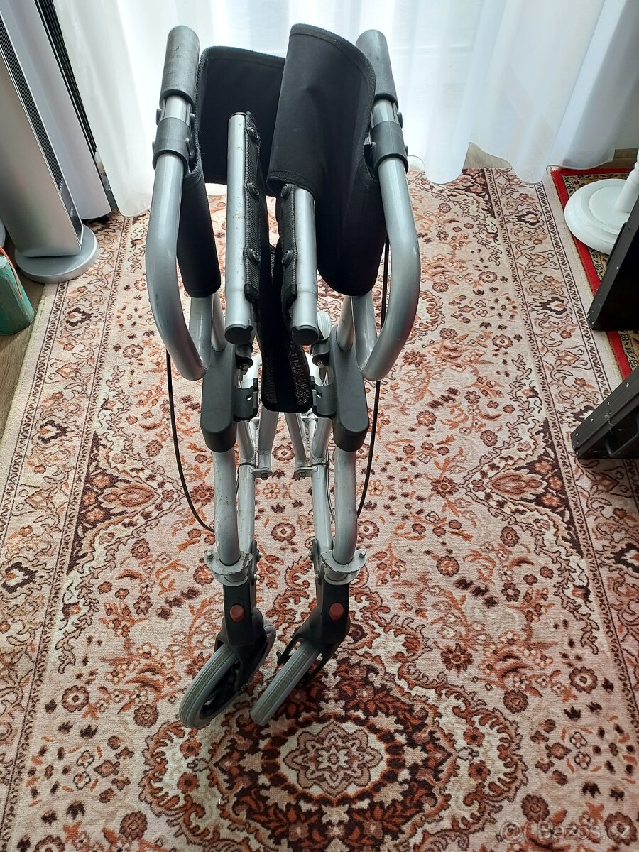 invalidni choditko - 3