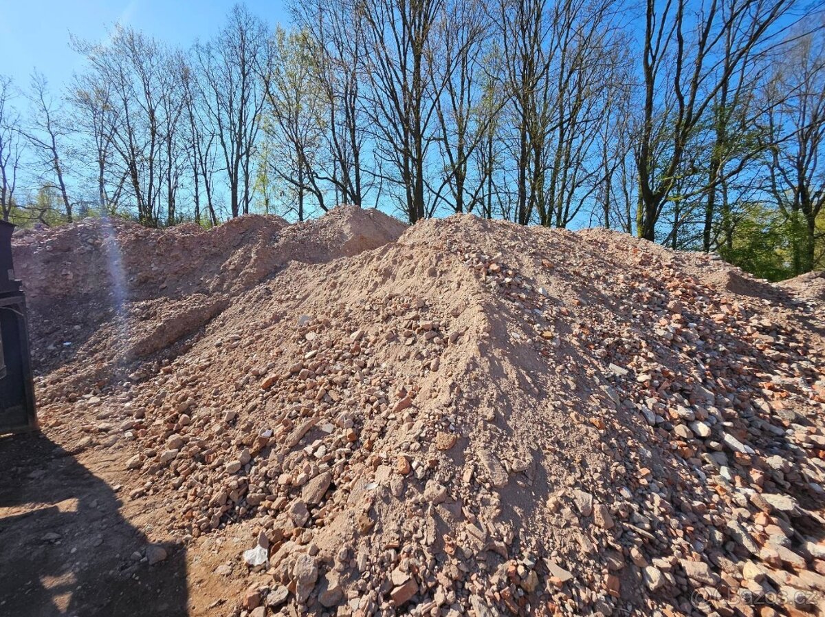 výměním rotační drtič Resta s odhliňovačem - 3
