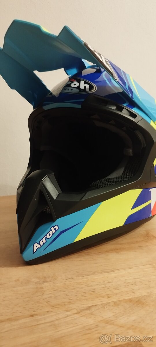 🏁 Motokrosová přilba Airoh – velikost L – TOP STAV - 3