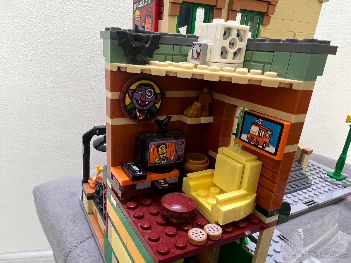 LEGO Sesame Street 21324 - 3