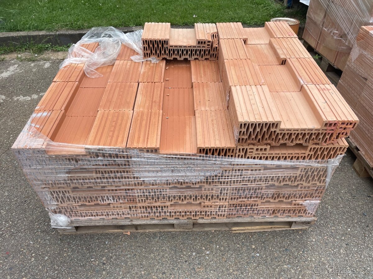 Prodám cihly Heluz - zbytek ze stavby - 3