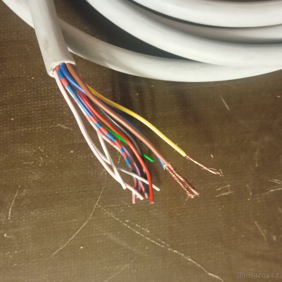 Prodám kabel sykfy 2x2x0,5 a 2ks sdělovacích kabelů - 3