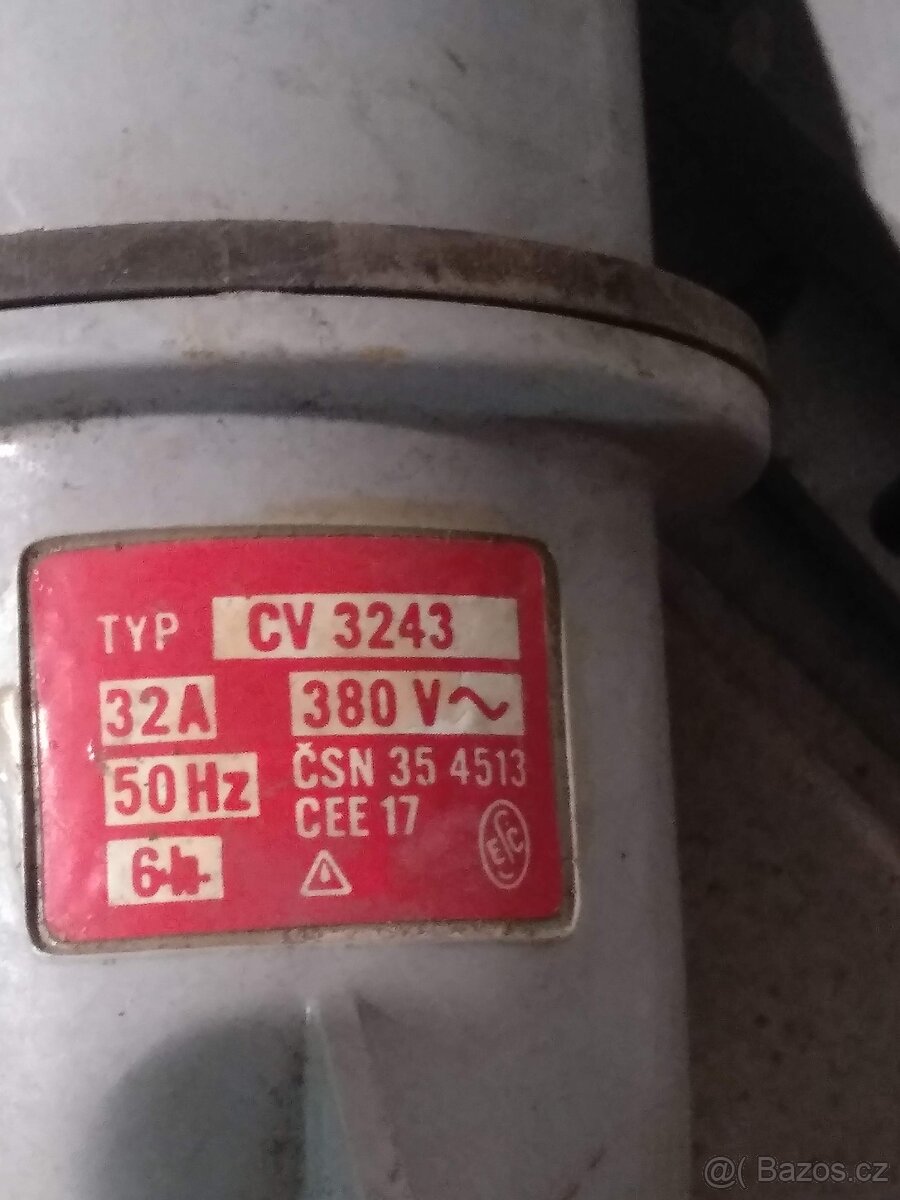 Třífázová zásuvka CV 3243 - 2 ks. - 3