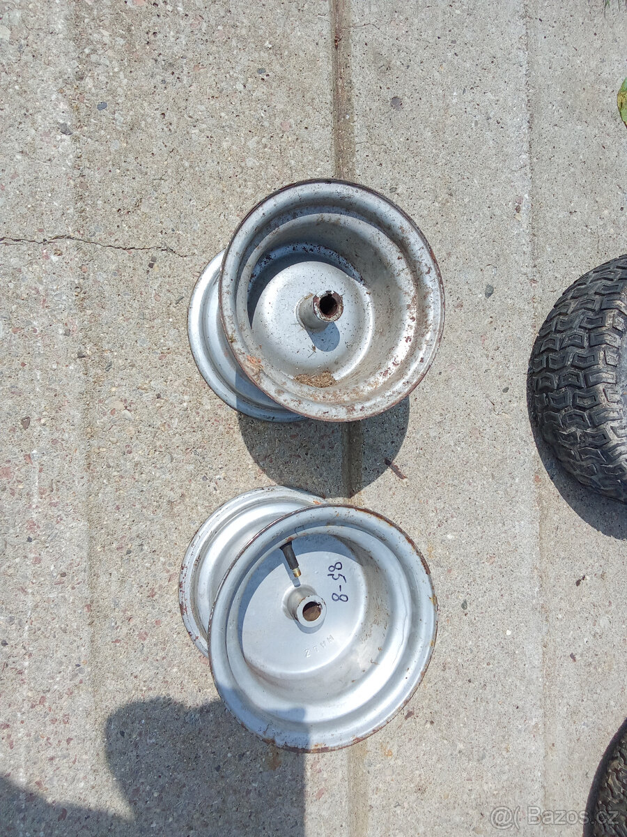 Kolo zahradní traktor - 3