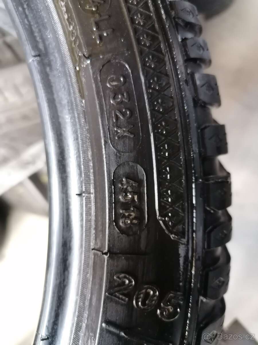 Zimní pneu = 205/45 R17 = KLÉBER - 3