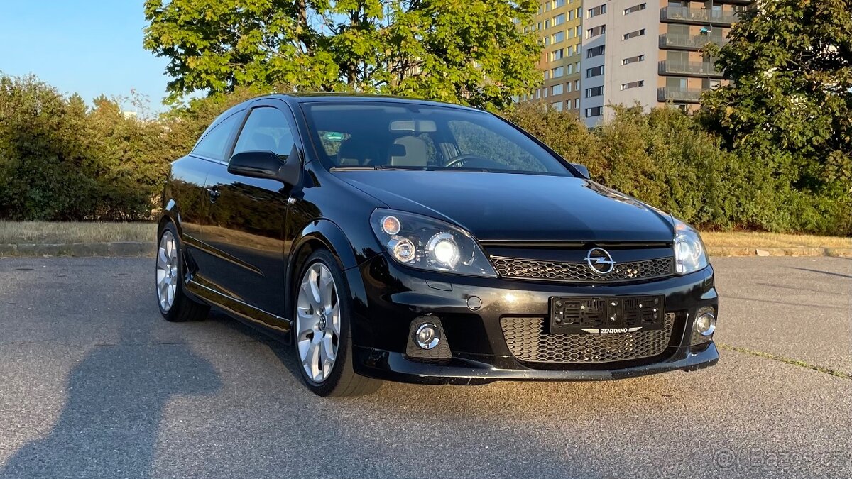 OPEL ASTRA GTC 2.0T OPC - 3