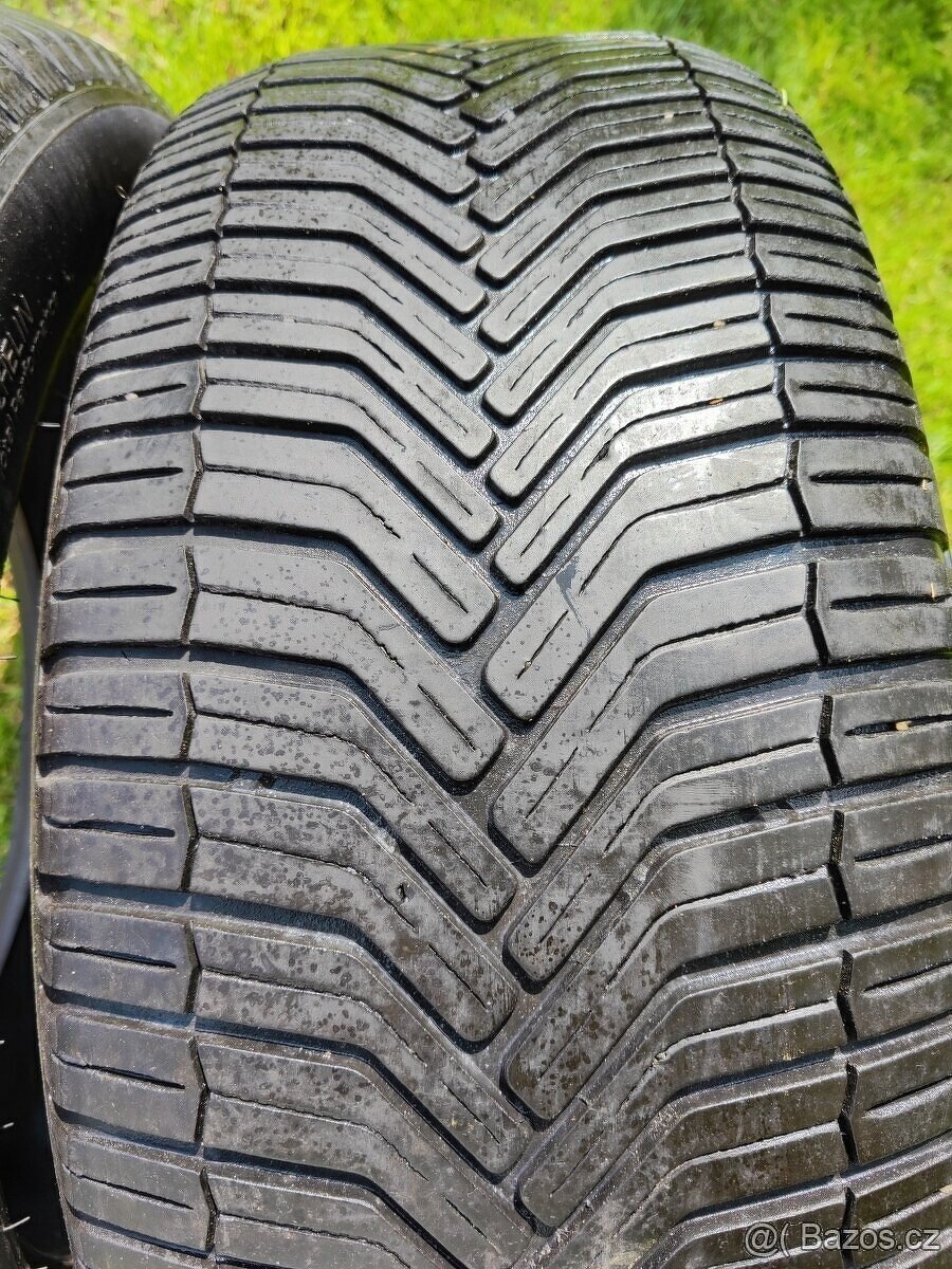 2 celoroční pneumatiky Michelin 235/55/19 - 3
