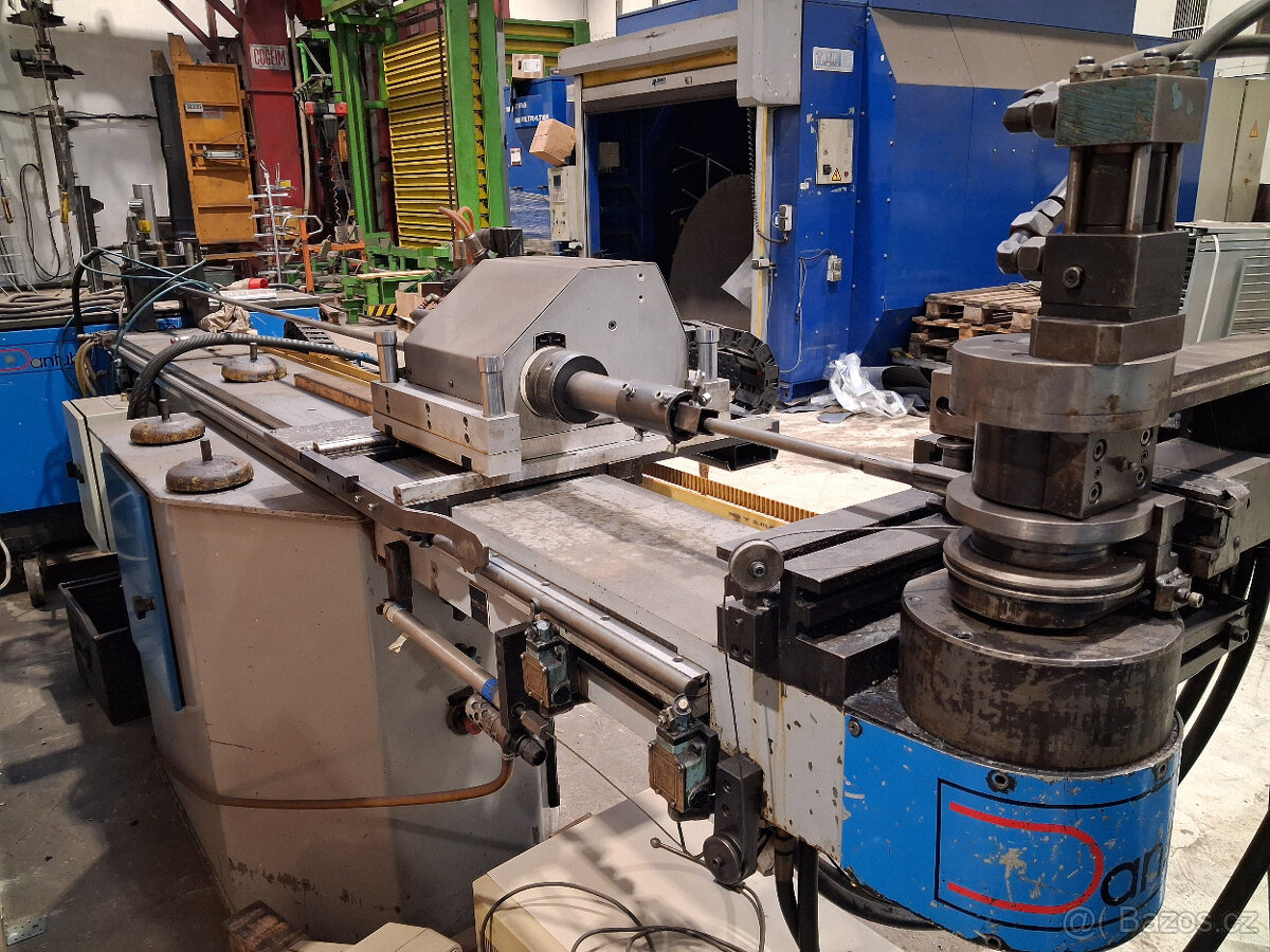 NC řízená ohýbačka trubek s trnem - 3