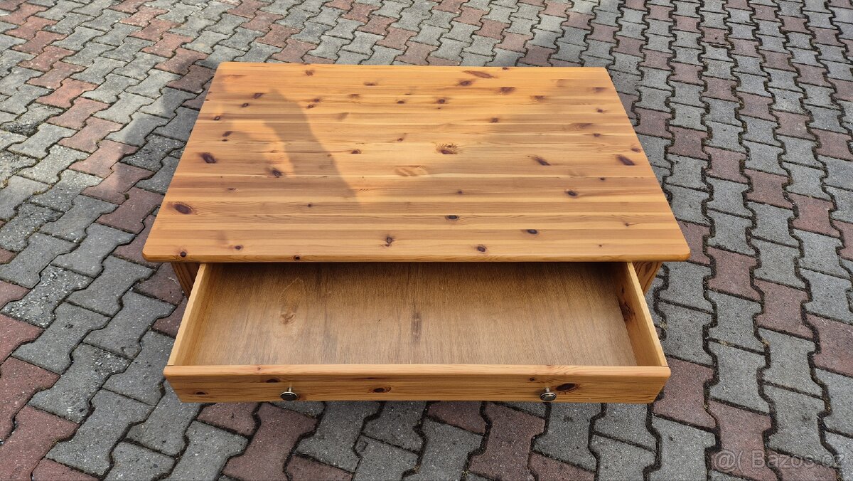 Konferenční stolek masiv - 3