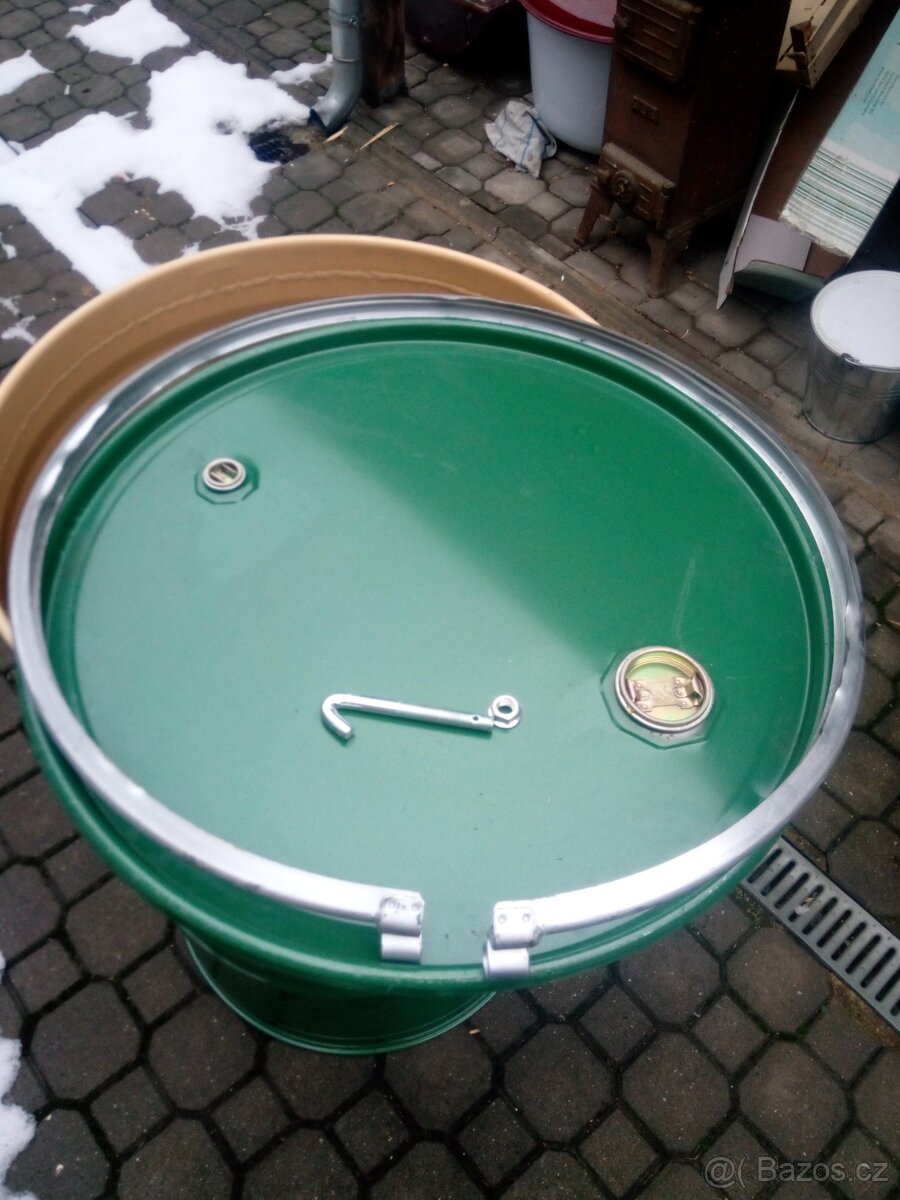 Plechové sudy s víkem - 3
