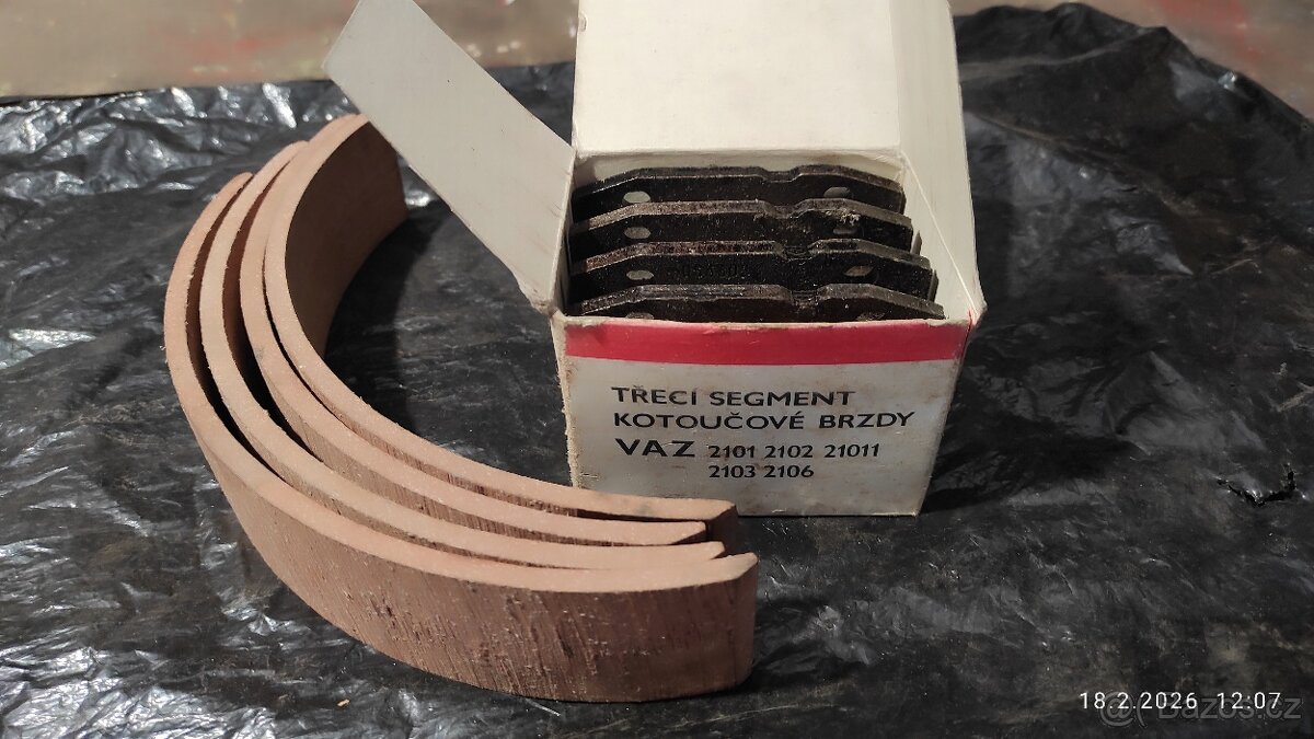 Prodám brzdové destičky a obložení Lada - 3