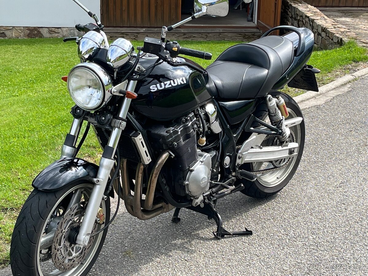 Suzuki GSX 1200 Inazuma - 3