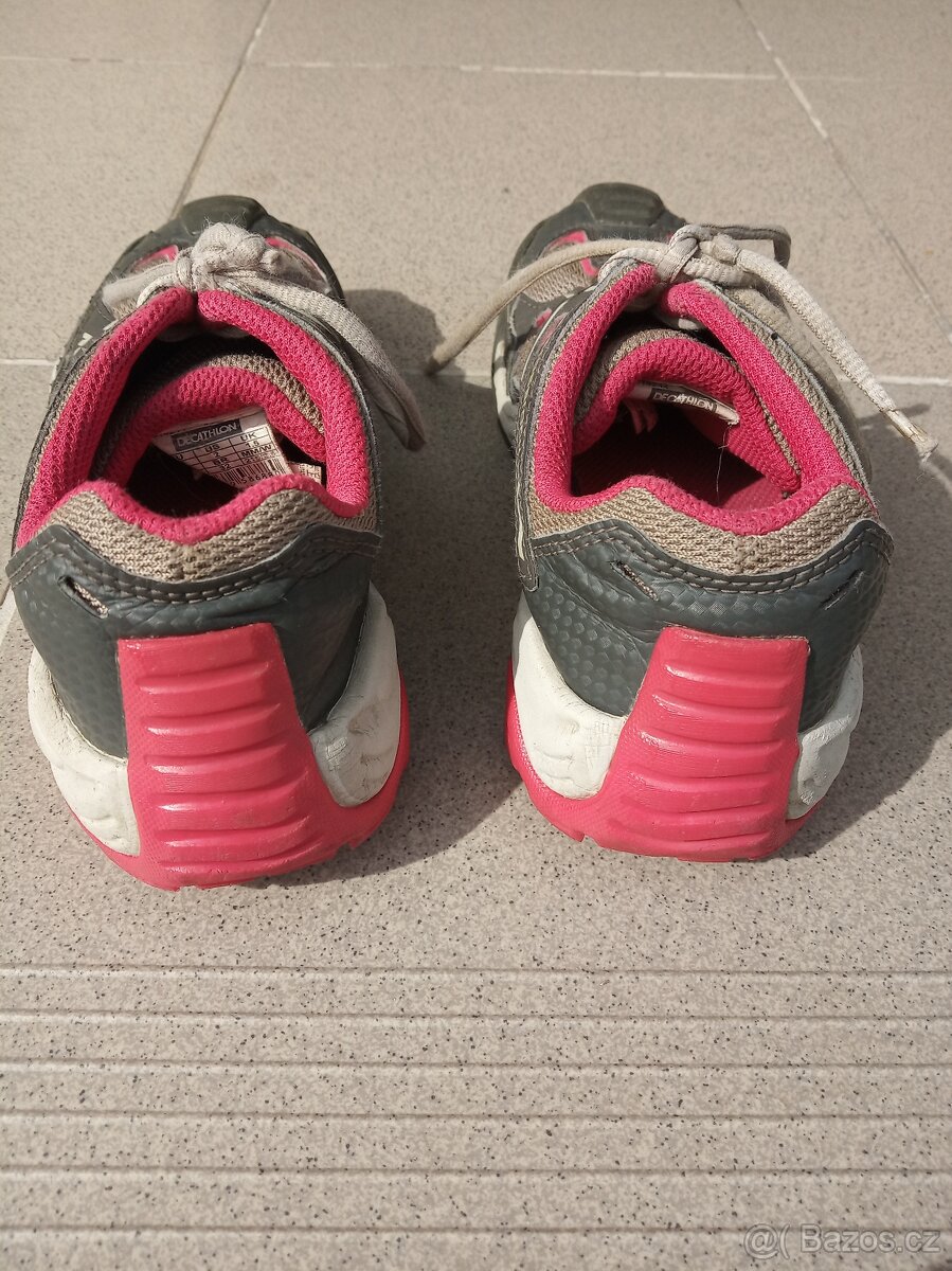 TURISTICKÉ POLOBOTKY - 3