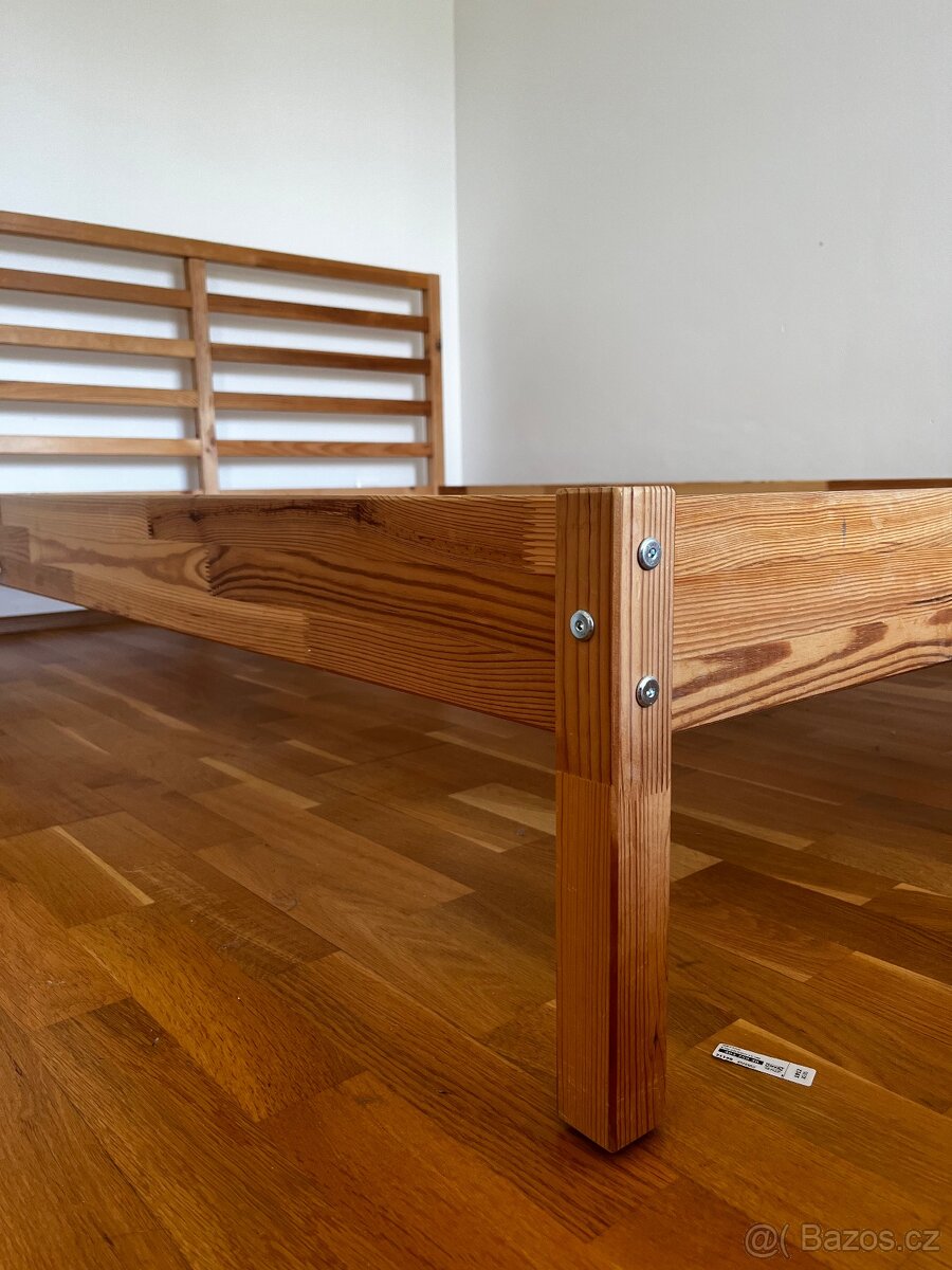 IKEA Tarva postel 140×200 + matrace Hokkasen + rošty - 3