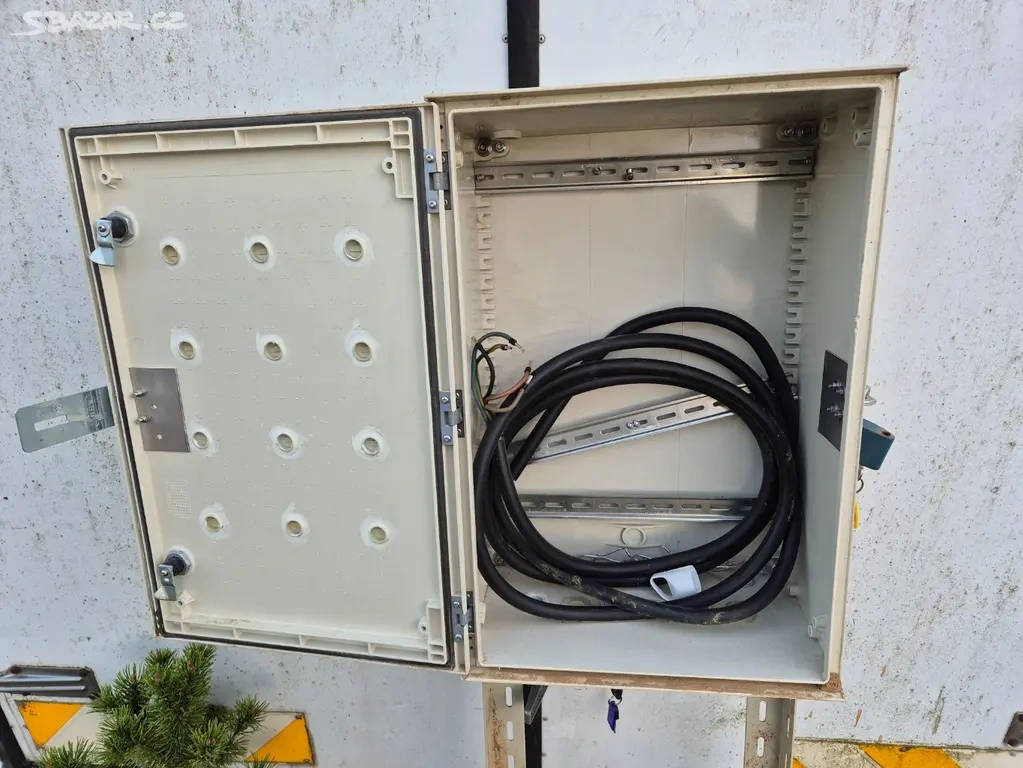 Skříň - stavební rozvaděč - 3