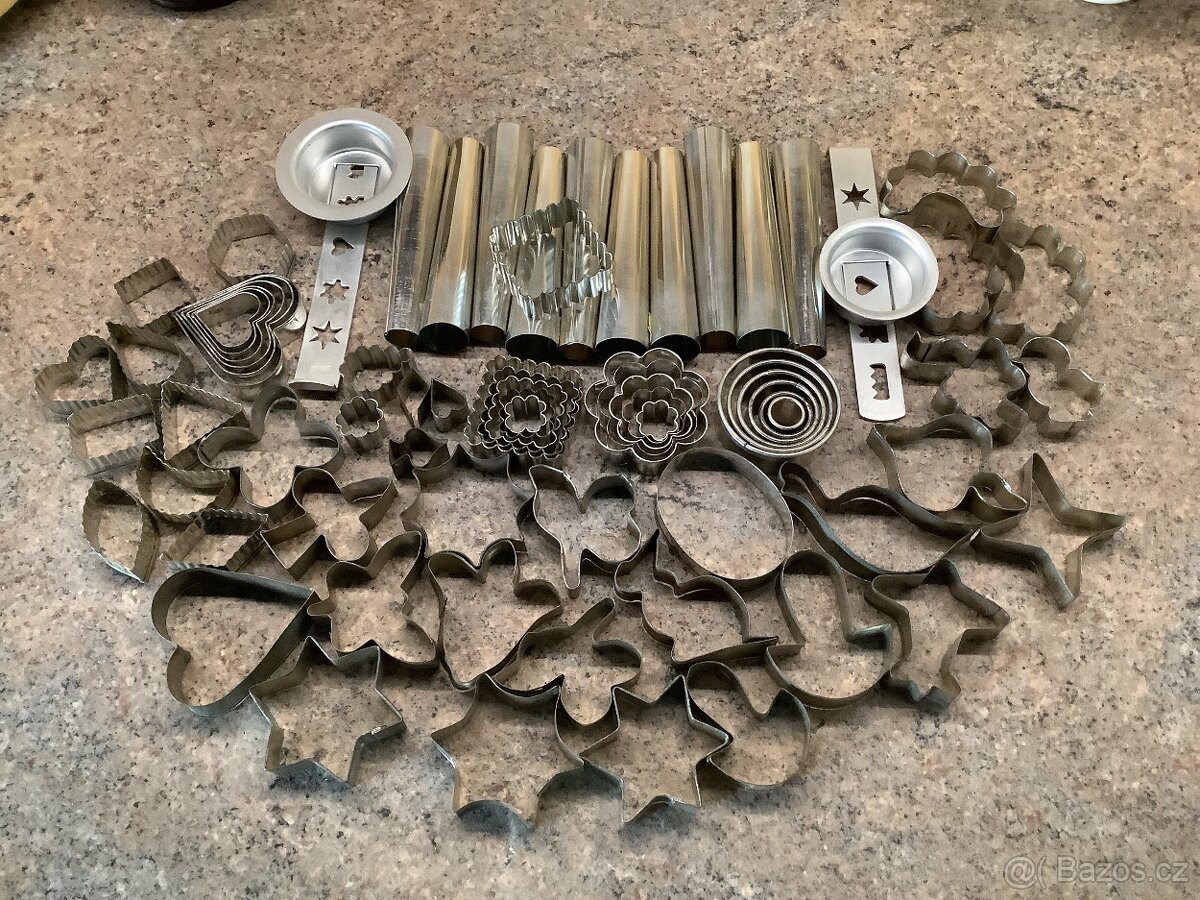 České vykrajovačky na cukroví funkční - 3