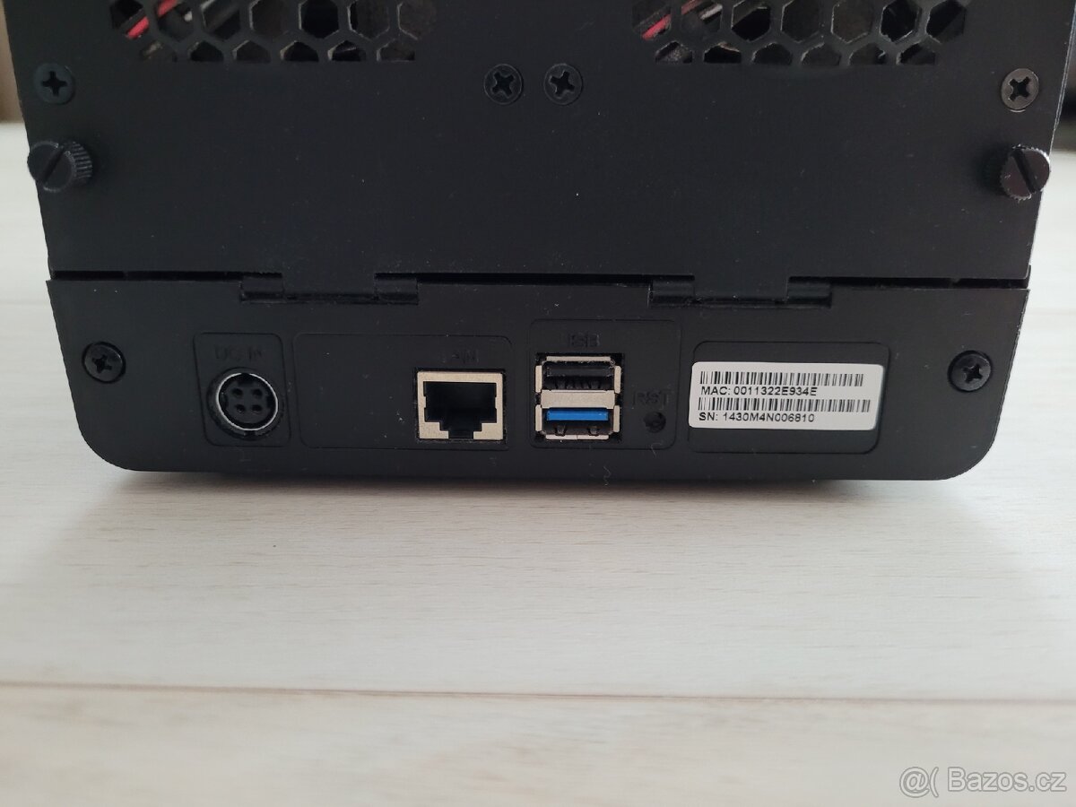 NAS Synology DS414j bez HDD - 3
