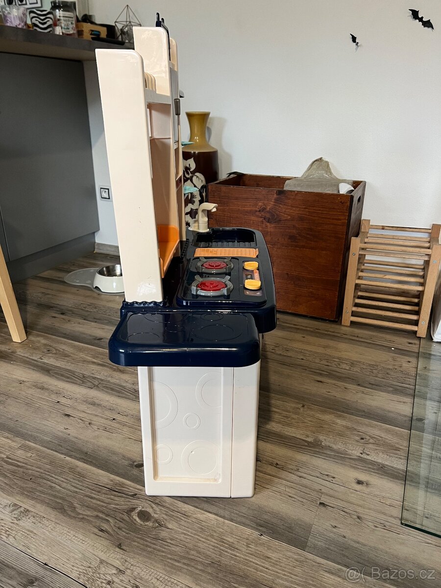 Dětská kuchyňka funkční a minimálně opotřebená - 3