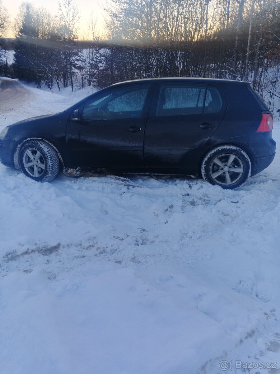 Volkswagen Golf V 1.9 TDI 66 kW - 3