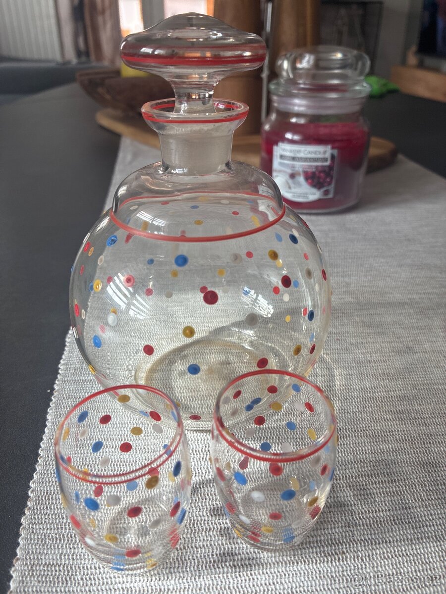 Karafa a dvě malé skleničky - 3
