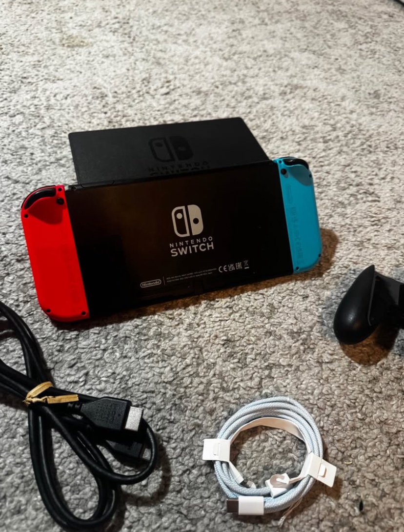 Nintendo Switch - 3