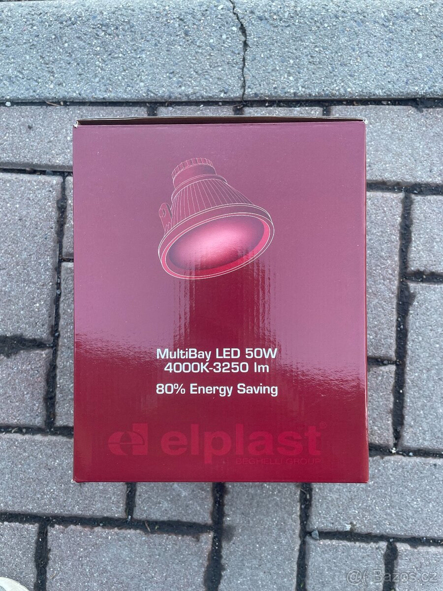 NOVÝ Multifunkční LED Reflektor - 3