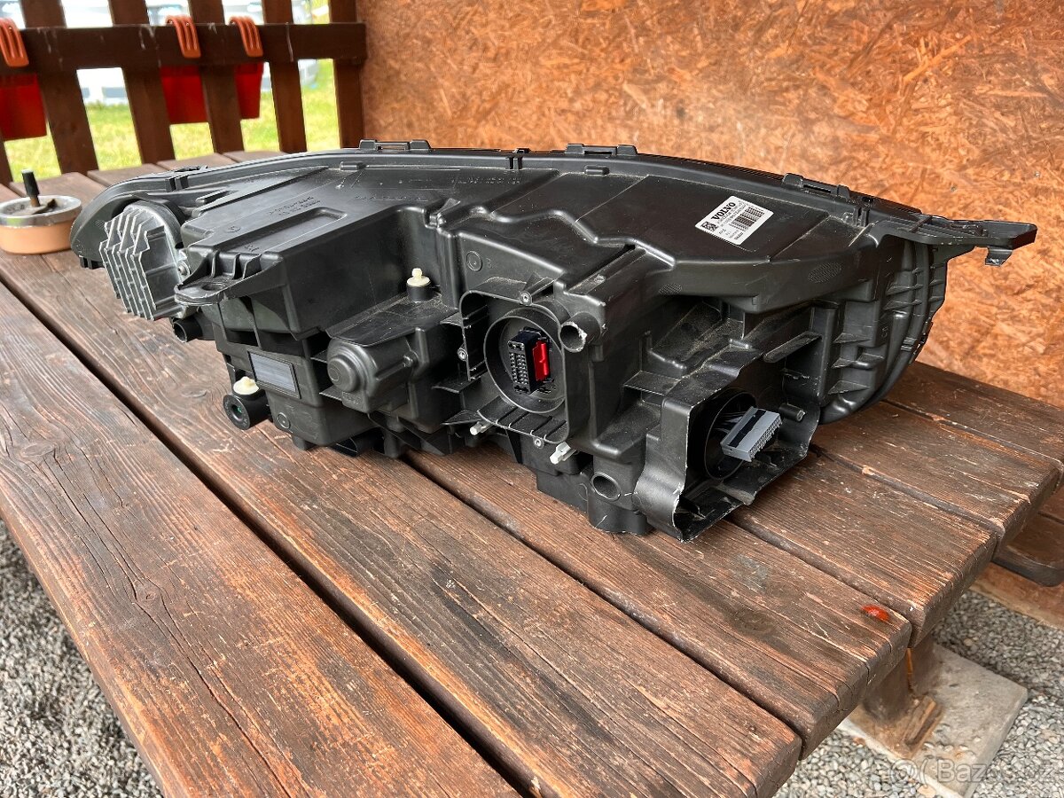 Přední levé světlo Volvo XC90 - 3