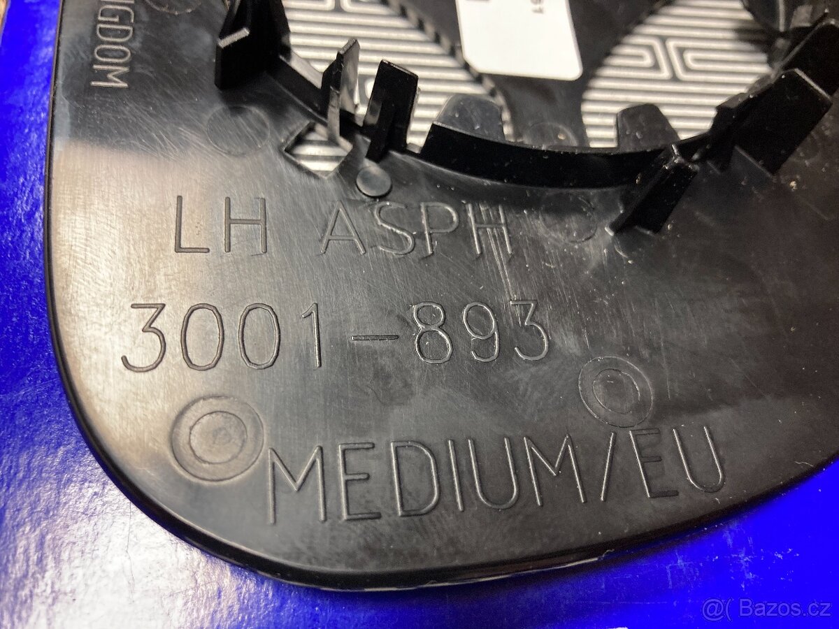 Zpětné zrcátko levé přední na VOLVO C30 - 3